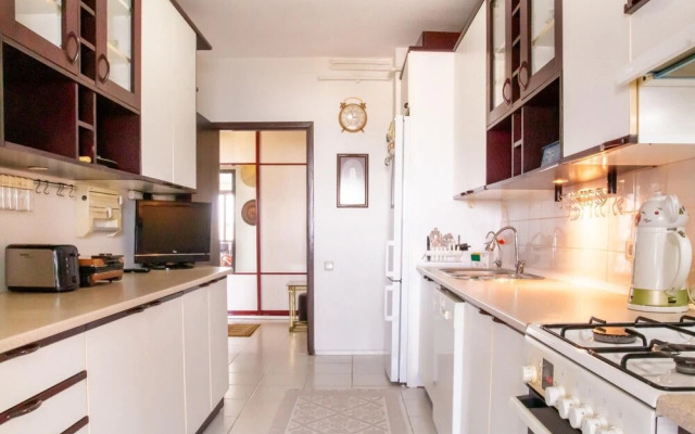 Flat w Balcony 10 min to Karsiyaka Coast in Izmir