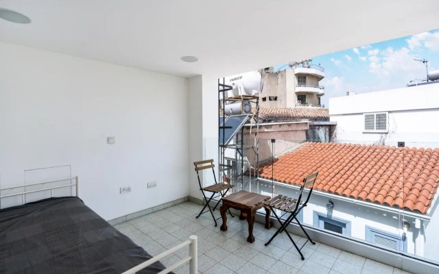 To Hani - Kamara Maisonette
