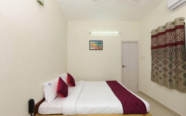 Olive Castles Inn by OYO Rooms