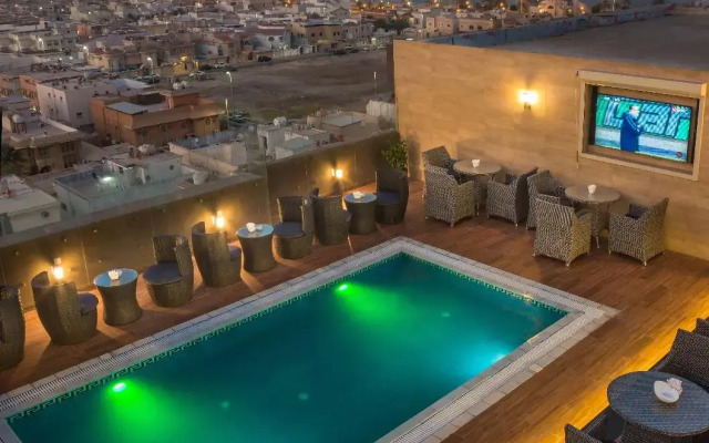 Naviti Warwick Dammam