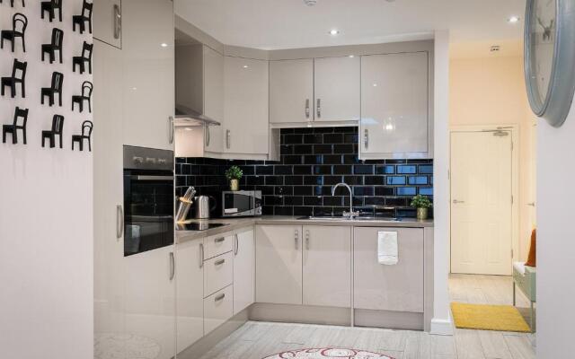Cromwell Road Apartments
