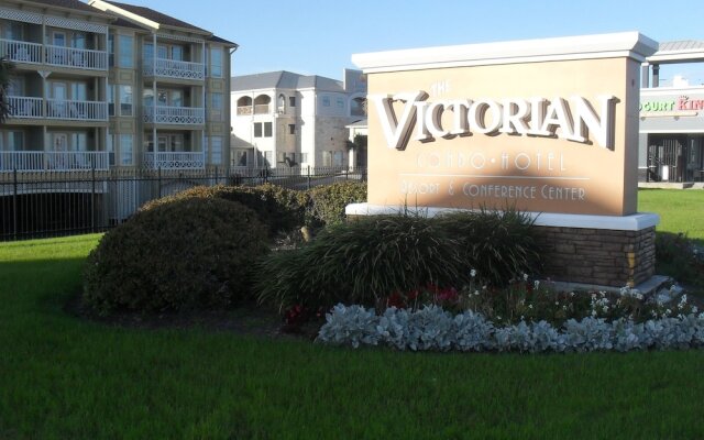 The Victorian Condo by AB Sea