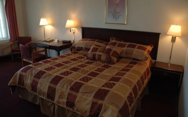 A Summerhouse Inn
