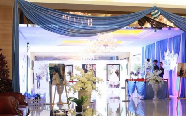 Nanjing Zhenbao Holiday Hotel