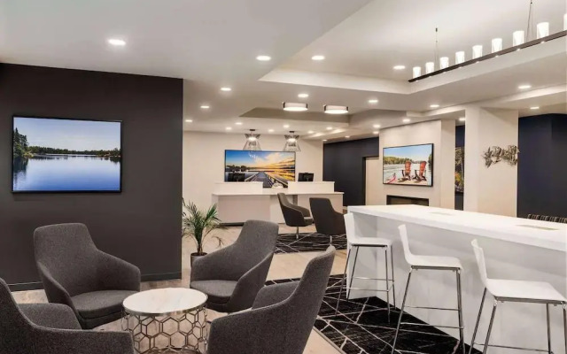 Microtel Inn & Suites By Wyndham Boisbriand