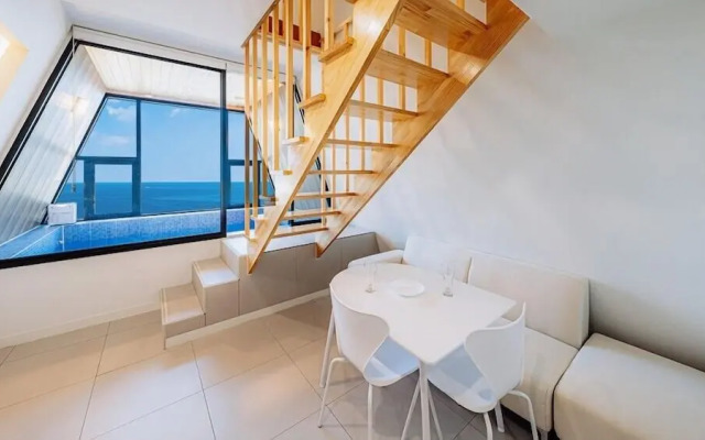 M Stay Pool Villa