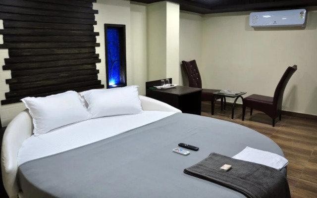 Hotel Anandhiram Heritage
