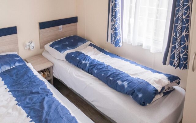 Nice Home in Renesse With 3 Bedrooms and Wifi