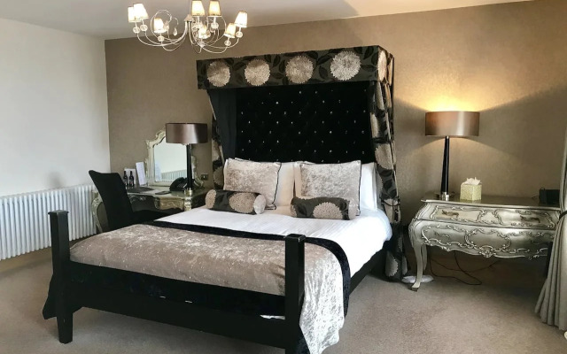 Ennios Boutique Hotel Rooms