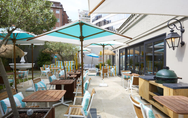 Hotel Barsey by Warwick