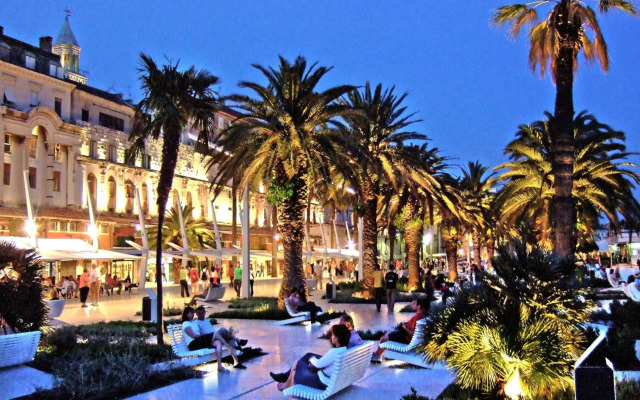 Apartment Diva, a nice condo with free parking