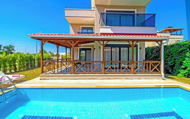 Paradise Town - Villa Colm