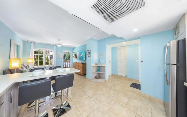 Charming Condo in Prime Location Wacamaya Condos