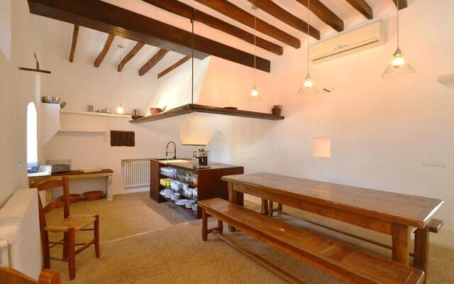 Luxuriously renovated Mallorcan country house for 10 pax