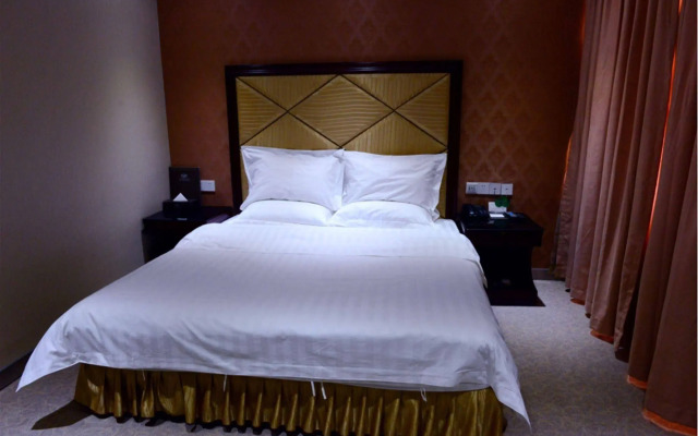 Xinghe Taixiang Hotel (Zhanqian Road Branch)