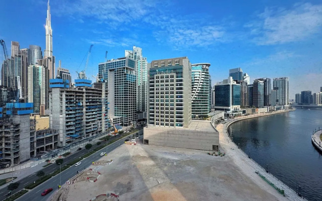 Business Bay - Reva Residences 706