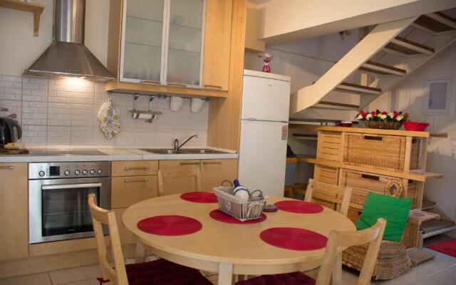 Cozy Maisonette