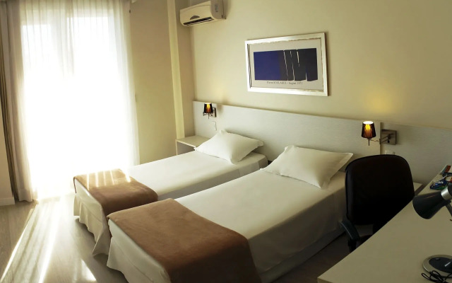 Charrua Hotel