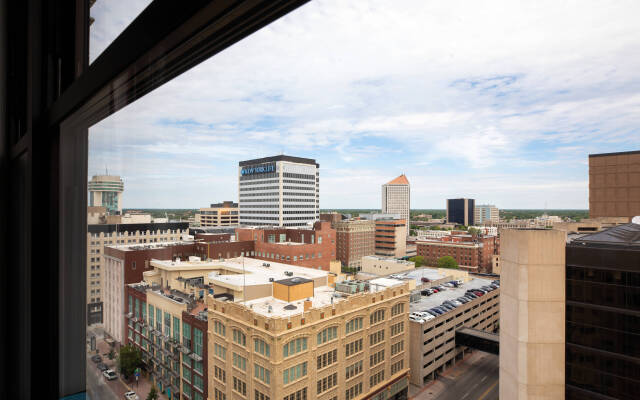 Ambassador Hotel Wichita, Autograph Collection