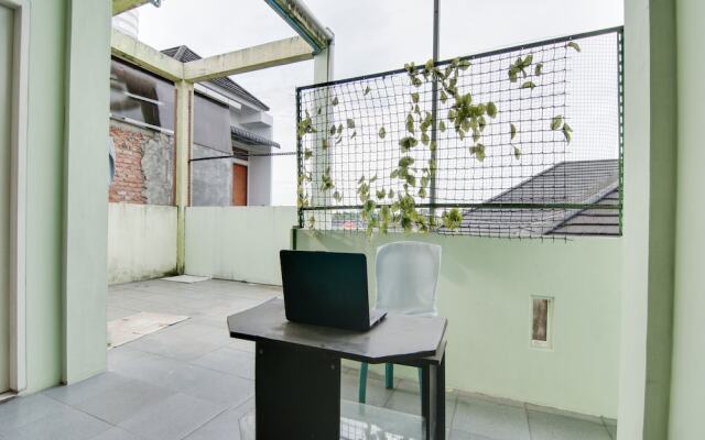 SPOT ON 91858 Raja Homestay Syariah
