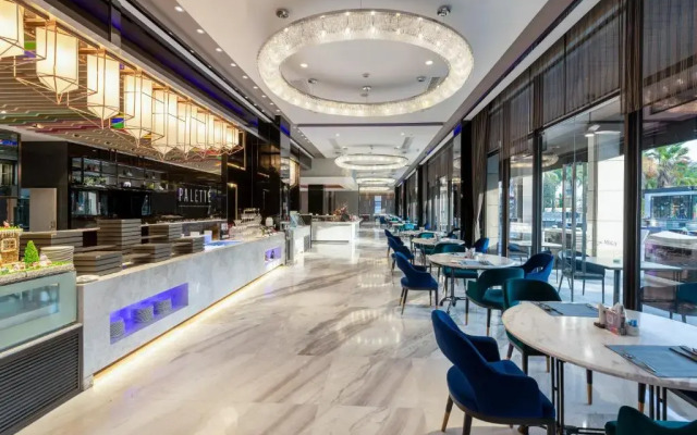 Lujiang Mega Hotel