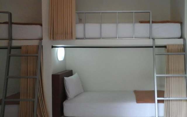 Mirah Hostel