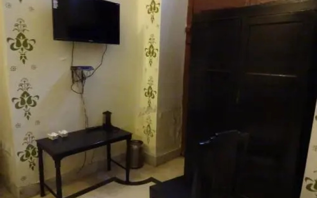 Massimo Guest House