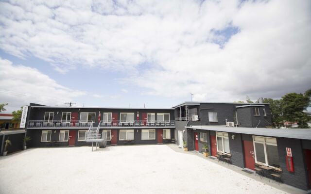 Siesta Central Apartments