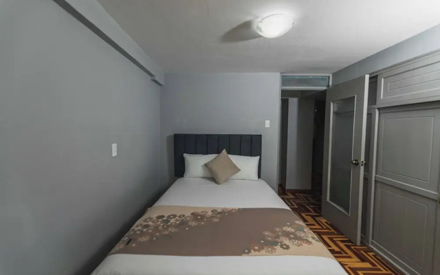 San Pedro Apartments