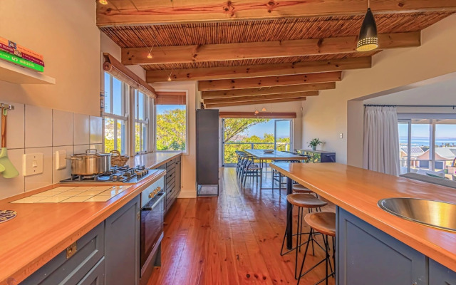 Tern Beach House, Langebaan, 8-sleeper