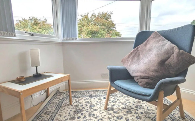 Modern 3 Bed Home Solihull Centre