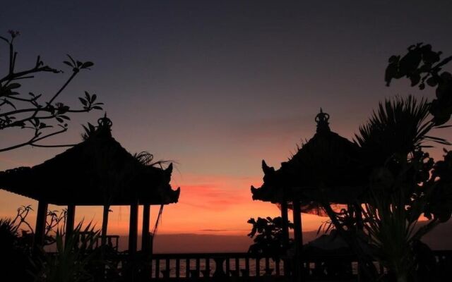 Dodol Lembongan Cliff Sunset