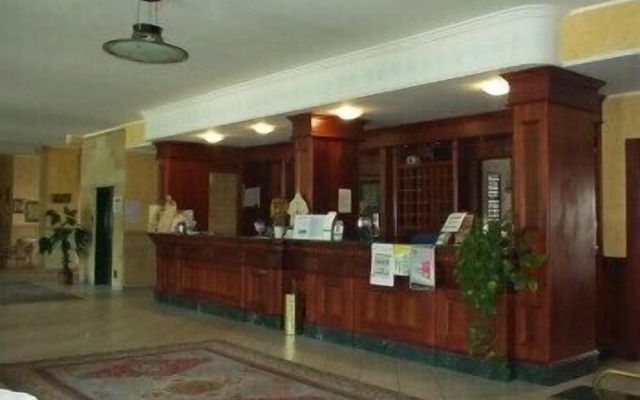 Hotel Salus