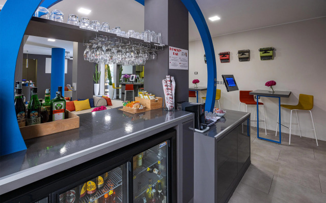 La Villa, Sure Hotel Collection by Best Western