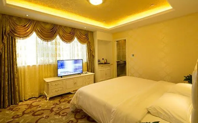 Zhuhai Silver Bay Hotel