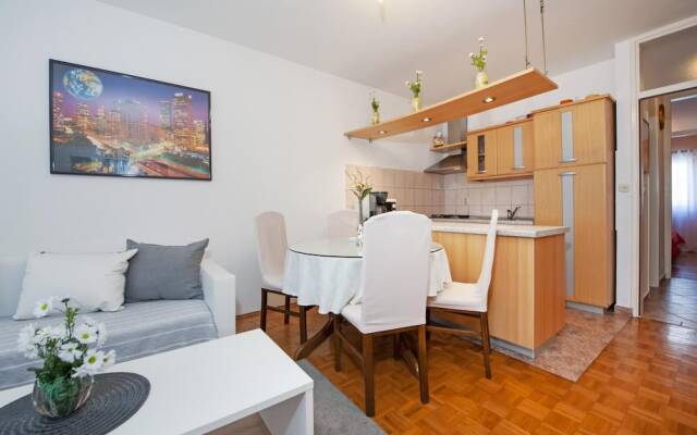 Ita 1 in Rovinj With 1 Bedrooms and 1 Bathrooms