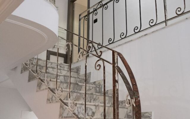 UP&B Rooms