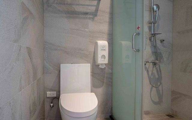 CHECK inn Taichung Ziyou