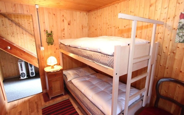 Cozy Chalet in Chrixacher near Forest – Guest Rooms – Riederalp