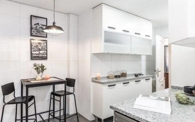 Arties - 4 Bedrooms Apartment in Almagro