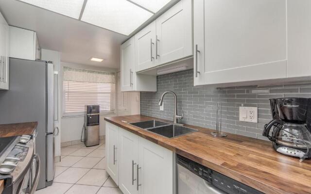 516 Madeira Norte Condo