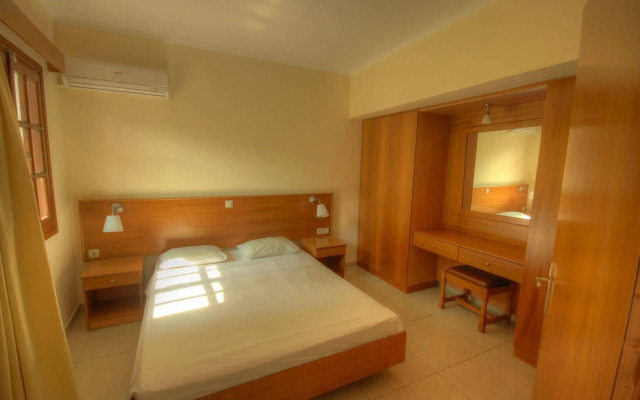 Theatraki Apartments