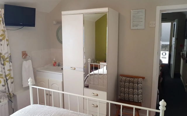Lyndale Guest House