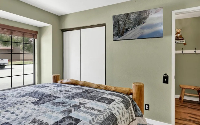 Woodland Retreat #2548