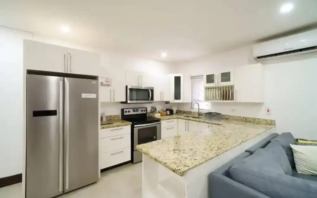 Unit 1, Palazzo, Rickets Drive, Runaway Bay