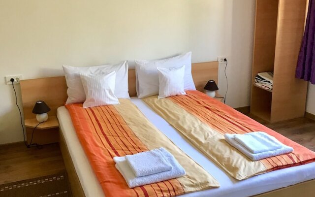 Cristi's Rooms - Pensiune