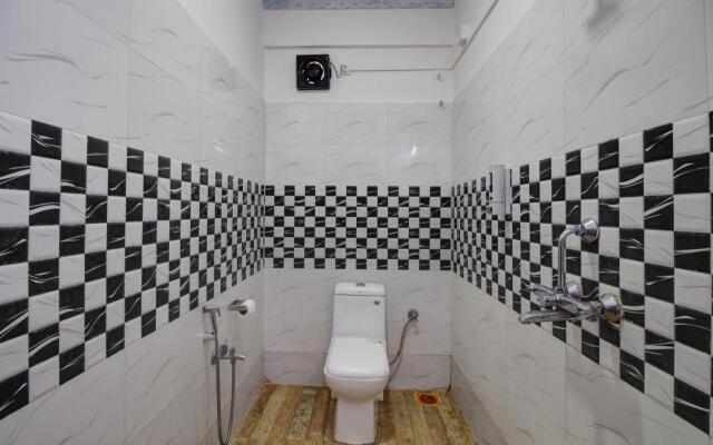 Hotel Pleasure Inn near Turtle Beach, Morjim