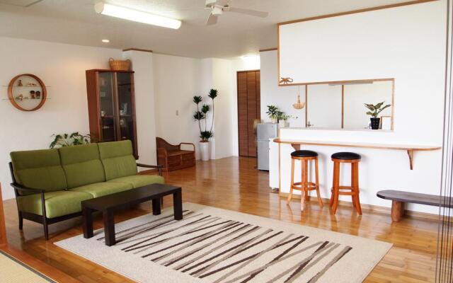 Rental Villa Lana Waioli – Lobby – Tomigusuku