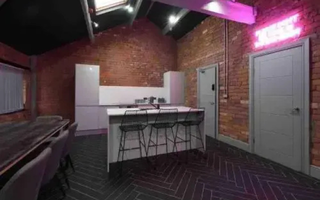 Casa Nomade Penthouse slps 20 people Mcr centre