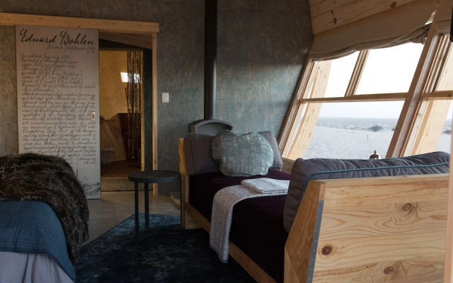 Shipwreck Lodge